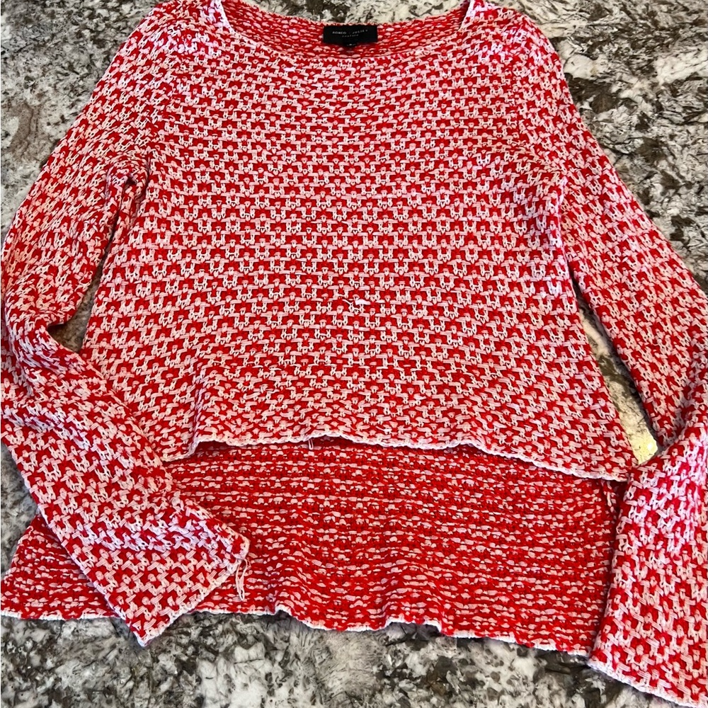S Womens Romeo + Juliet Couture Pullover Sweater Top Long Sleeve Red White Small